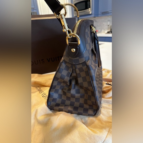 Louis Vuitton Trevi GM Damier Ebeme - Picture 12 of 16